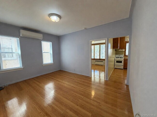 Building Photo - 1246 72nd St