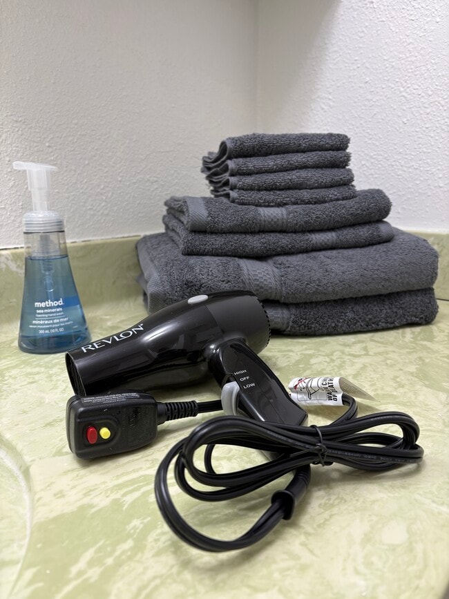 Building Photo - 4338 Ridgecrest Cir