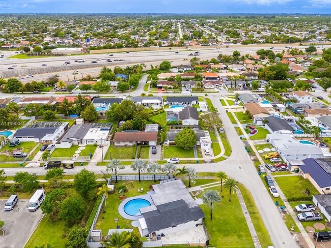 Building Photo - 11220 SW 181st Terrace