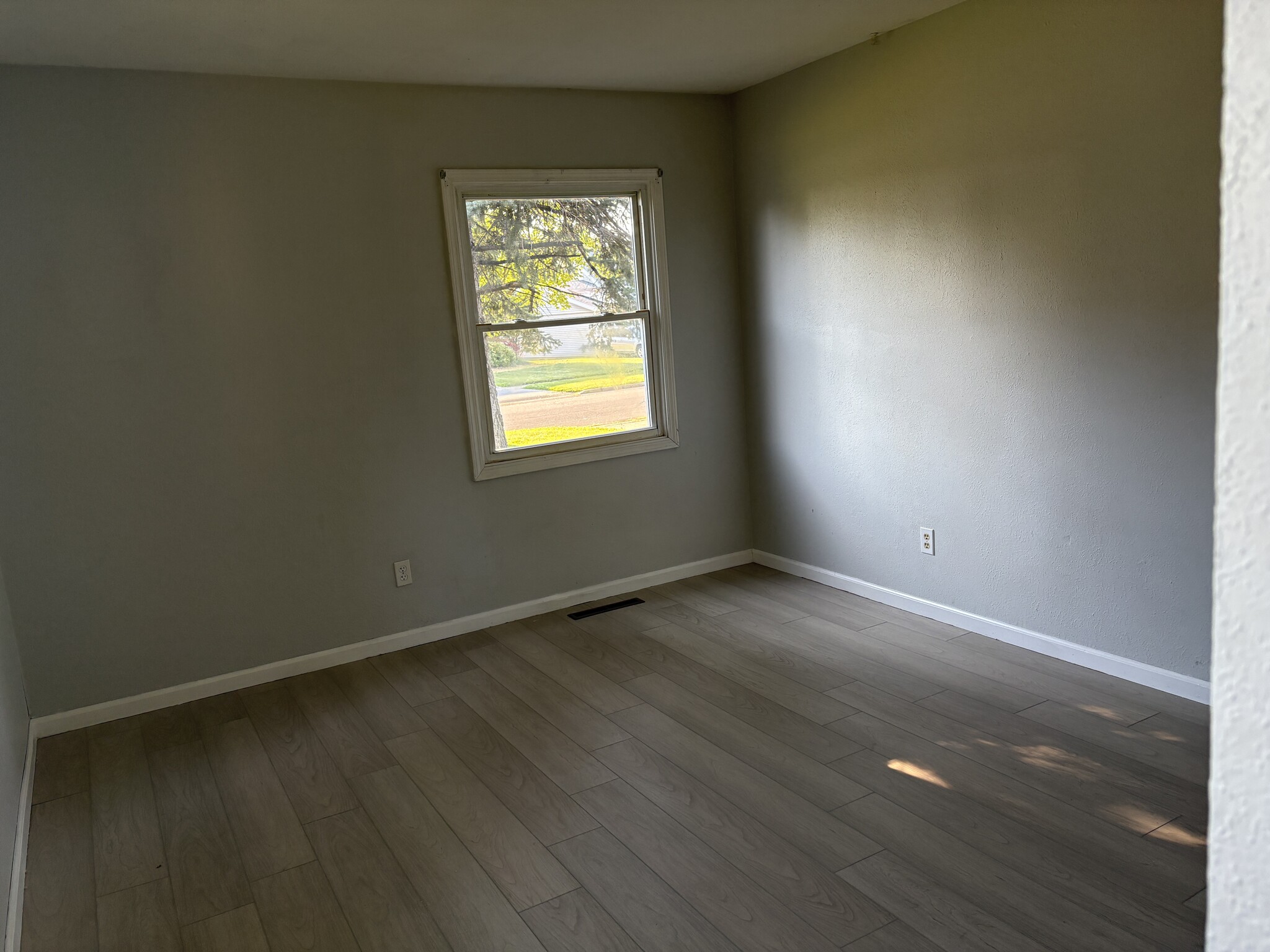 Bedroom 1 - 2723 Greenacre Dr