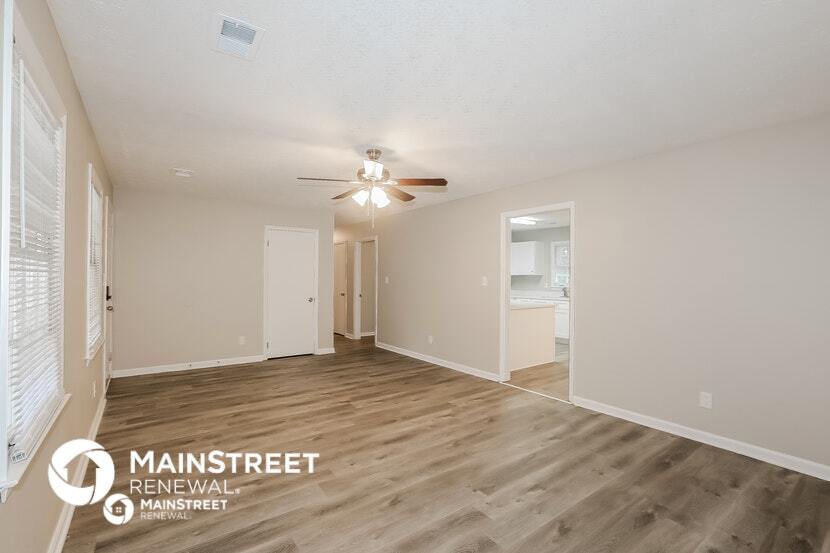 Building Photo - 2630 King George Ct NE