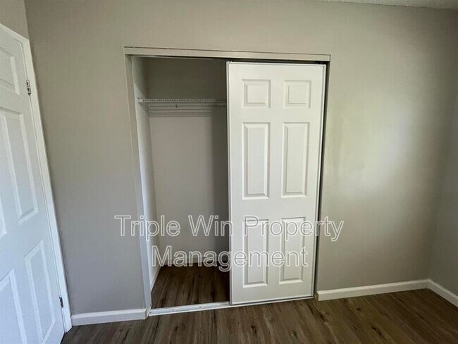 Building Photo - 2415 Stoney End Ct