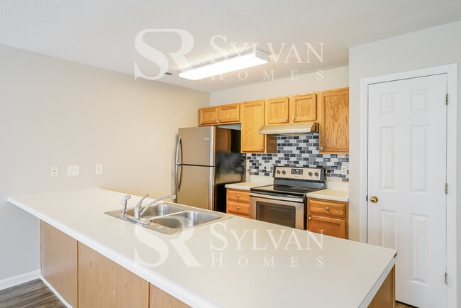 Building Photo - Everything you have been dreaming of is here. Lease today!