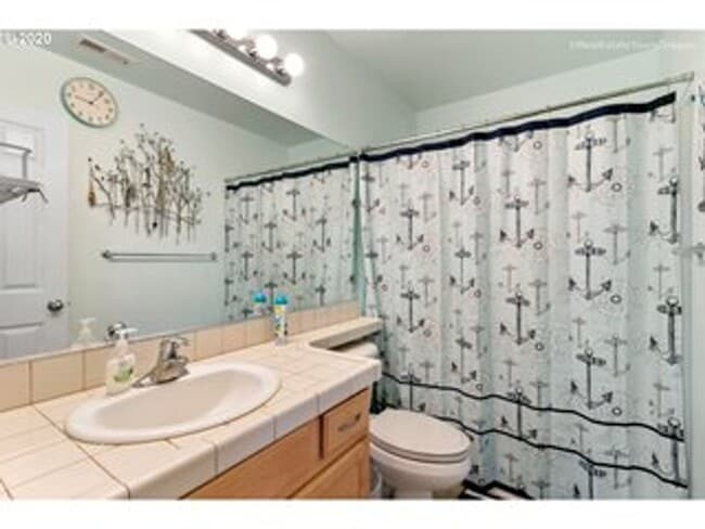 Building Photo - 2 Bedroom Townhome in Gated Fairview Terrace!