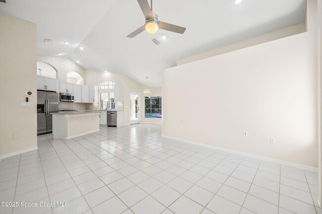 Building Photo - 174 Martesia Way