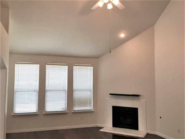 Building Photo - 8613 Corral Cir