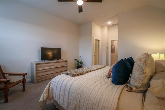 Building Photo - 264 Spring Hill Rd