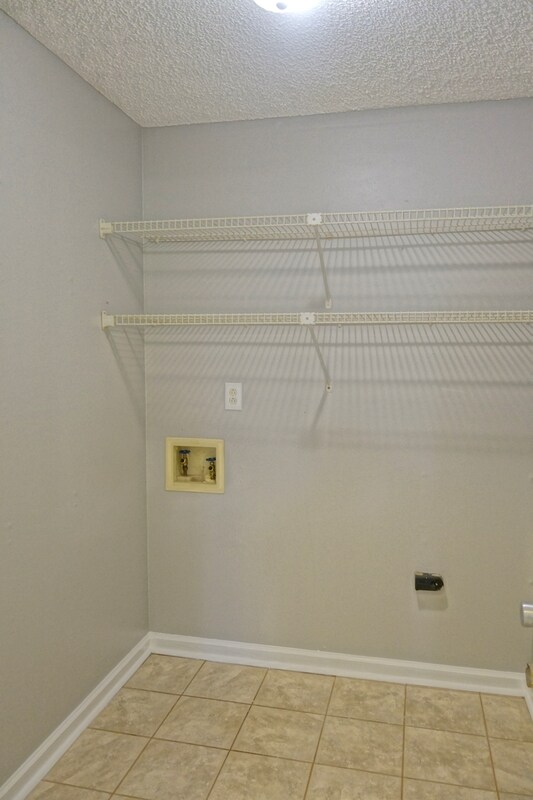 Building Photo - 111 Scarlet Oak Cir