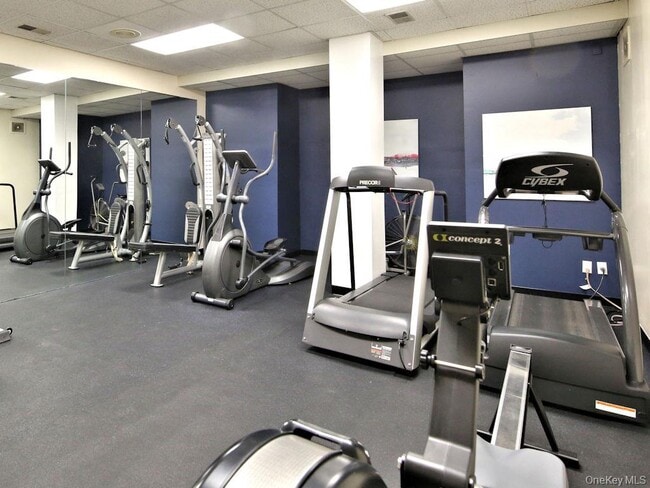 Building Photo - 490 Bleeker Ave