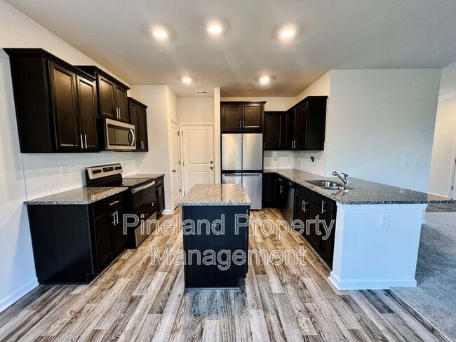 Building Photo - 181 Springhaven Dr
