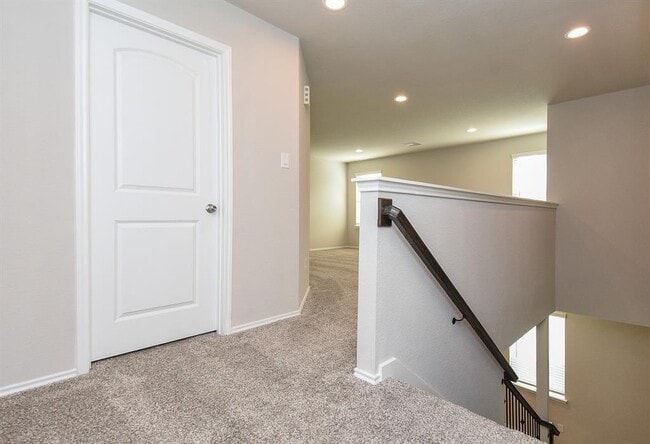 Building Photo - 9205 Inland Leather Ln