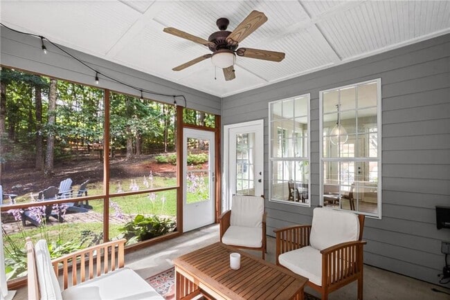 Building Photo - 135 Sable Pointe Dr