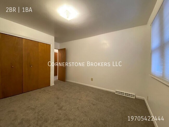 Building Photo - 311 Everett St