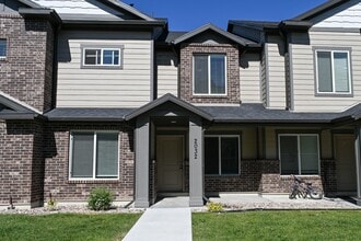 Building Photo - 2032 N 350 E