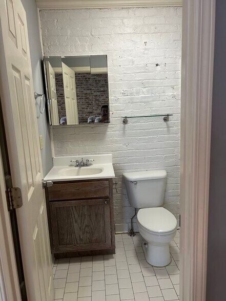Bathroom - 505 S Main St