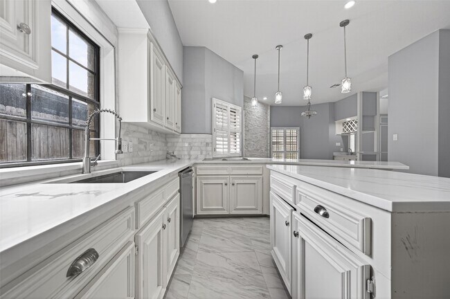 Building Photo - 206 Mill Trail Dr