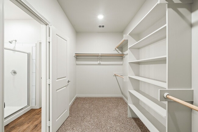 Building Photo - Like new townhome in Frenship East!
