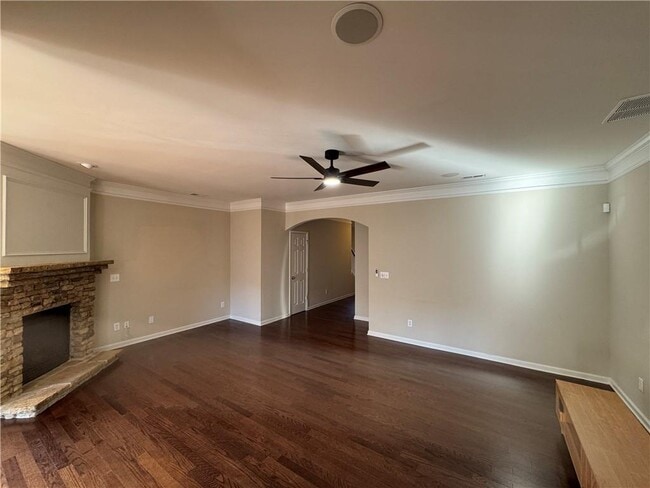 Building Photo - 5571 Lindeman Ln