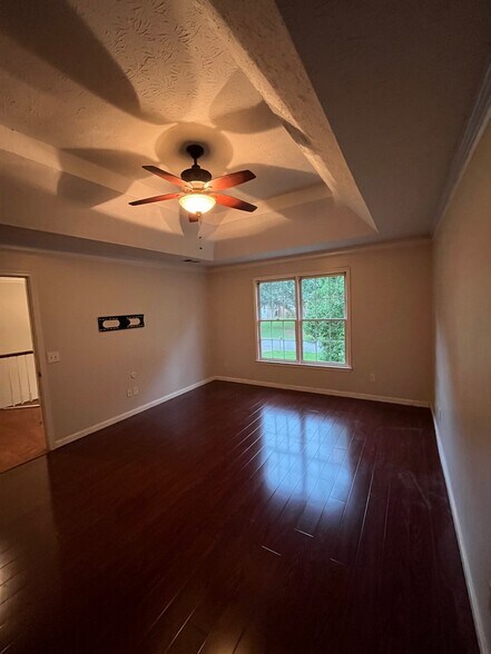 Building Photo - 5042 Rosemeade Ct