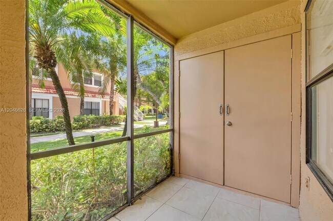 Building Photo - 15560 SW 104th Terrace