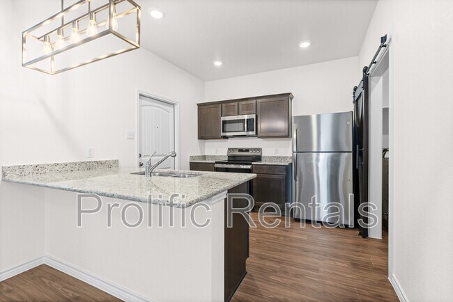 Building Photo - 5308 Rose Gdn Lp