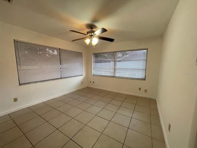 Building Photo - 471 Keene Park Dr E