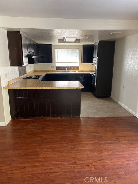 Building Photo - 22900 Canyon Lake Dr N