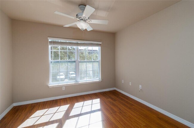 Building Photo - 5500 Rosehill Rd