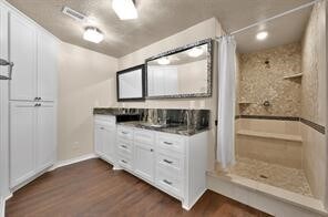 Building Photo - 10826-10826 Joann St