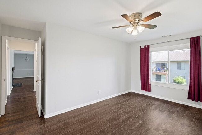 Building Photo - 7030 Park Ln Ct
