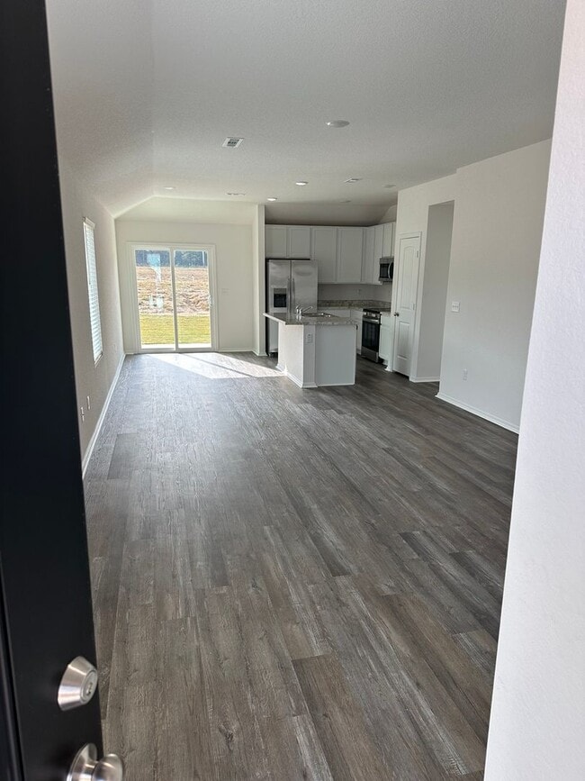 Building Photo - Three Bedroom | Two Bath Home in Maumelle!