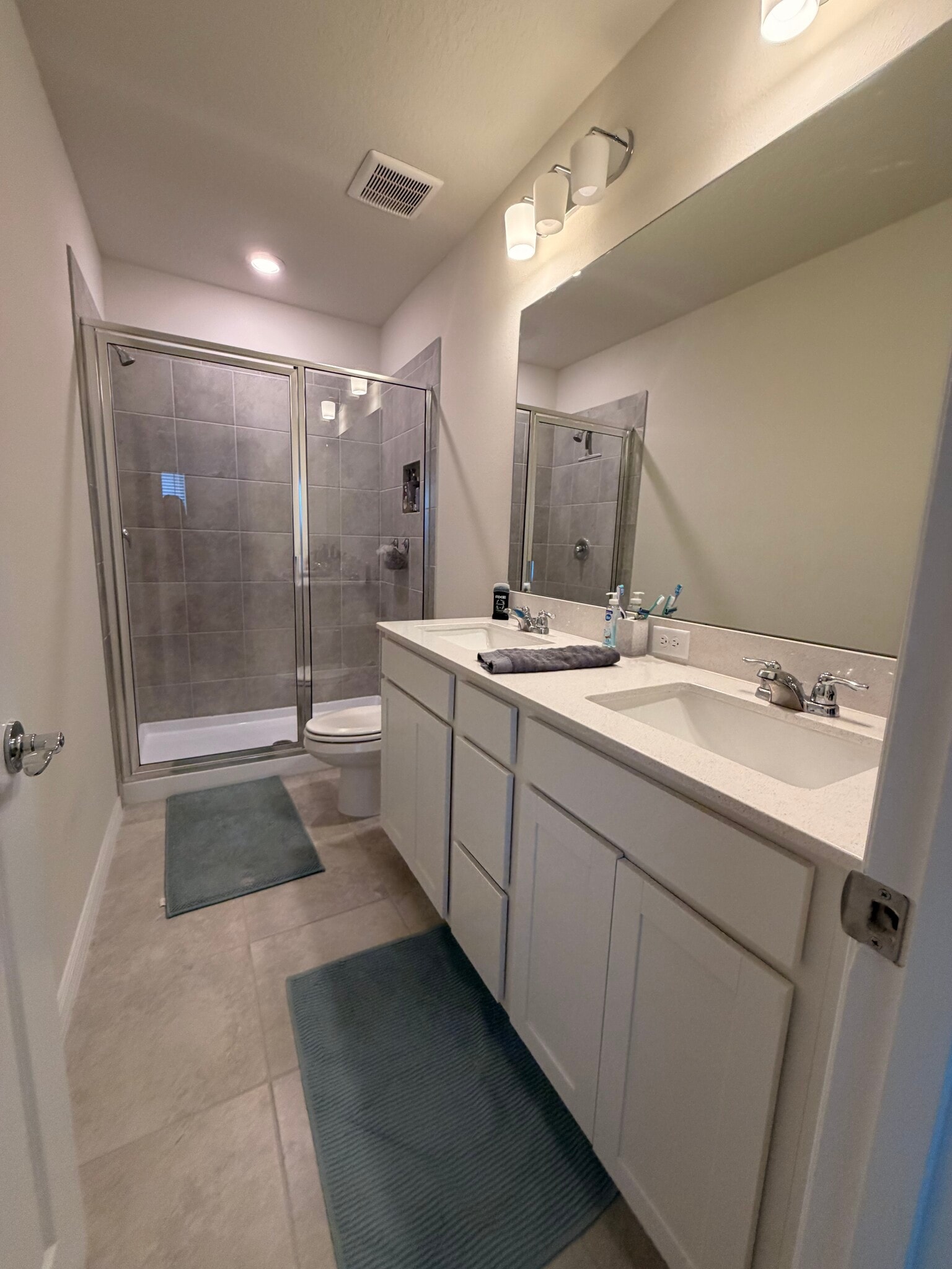 Master bath - 3438 Orange Rose Loop
