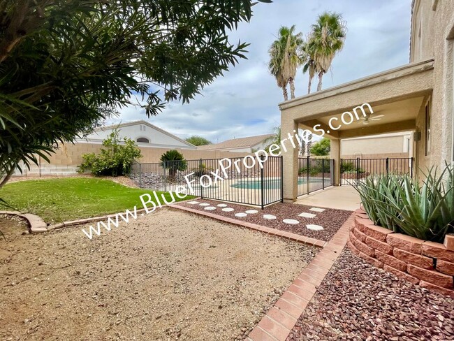 Building Photo - 5 Bedrooms, 3 Baths Home, Rancho Visto