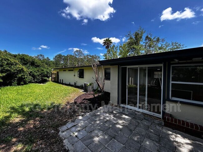 Building Photo - 6855 Hafford Ln