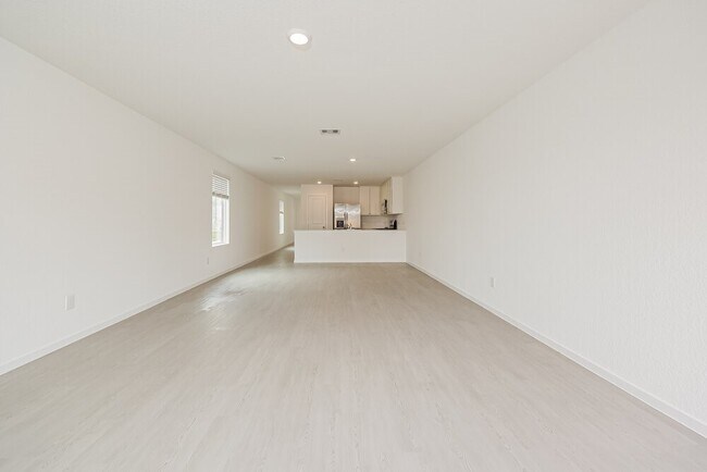 Building Photo - 621 Craven St