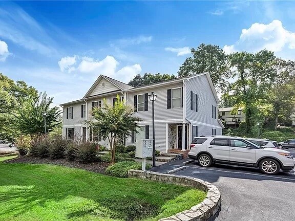 Primary Photo - 56 Shockley St