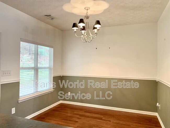 Building Photo - 917 Crested Hawk Trail