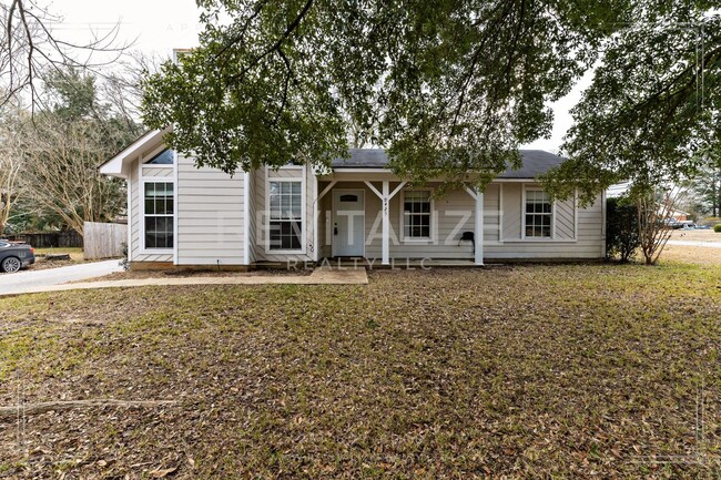 Primary Photo - Beautiful 4 Bedroom/3 Bathroom Home in Wes...