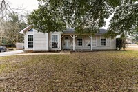 Building Photo - Beautiful 4 Bedroom/3 Bathroom Home in Wes...