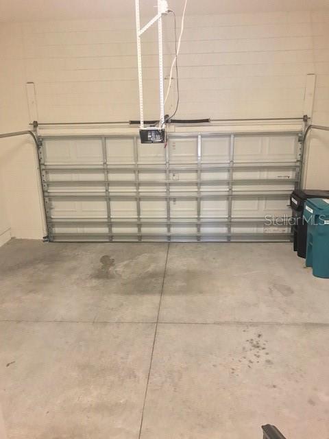 Building Photo - 8549 Pinter St