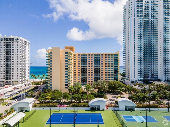 Primary Photo - 2501 S Ocean Dr