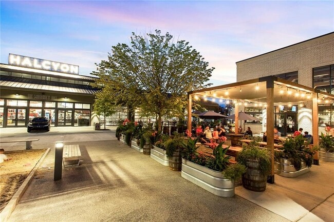 Building Photo - 6715 Halcyon Way
