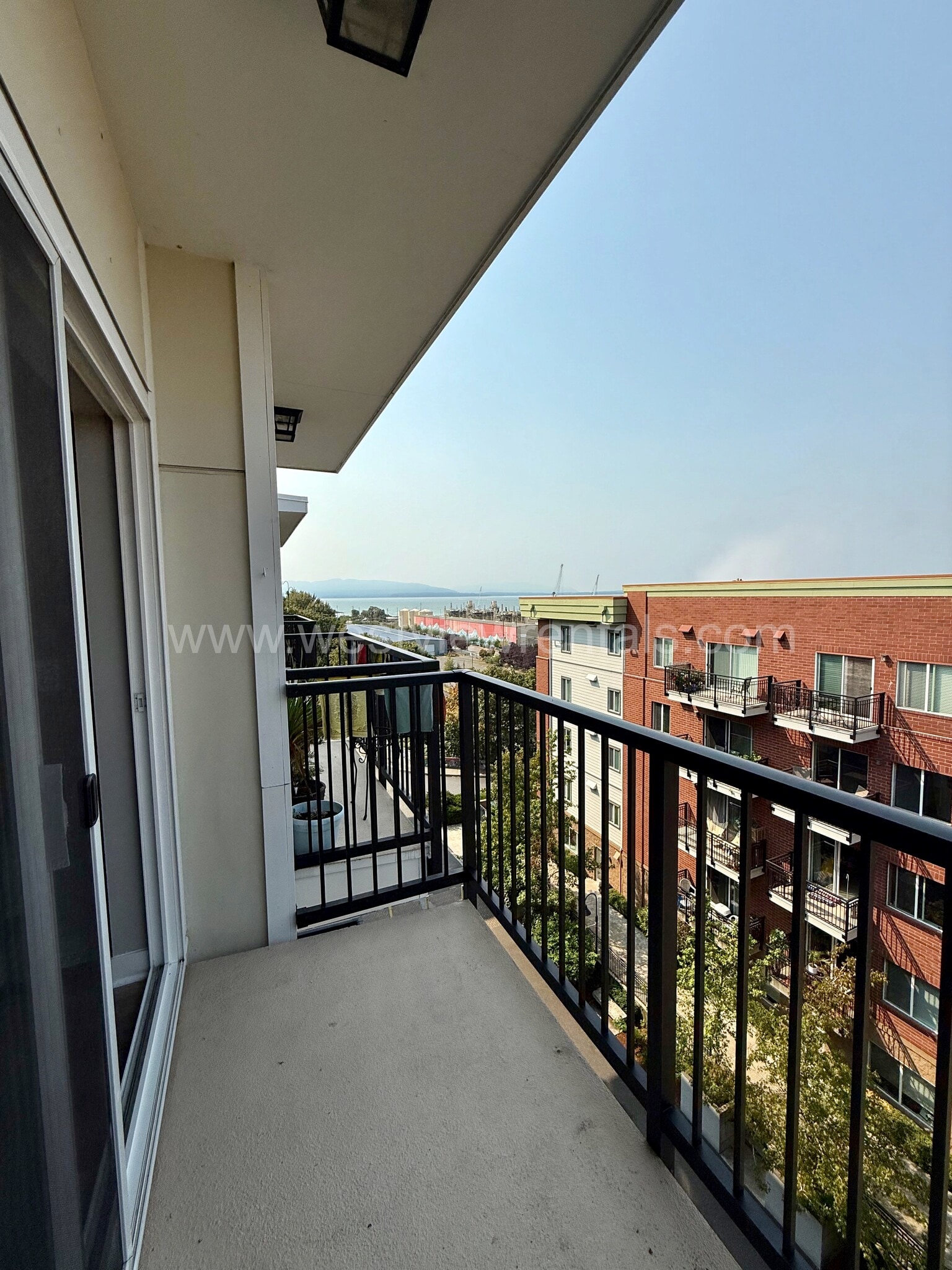 Building Photo - The Sandpiper