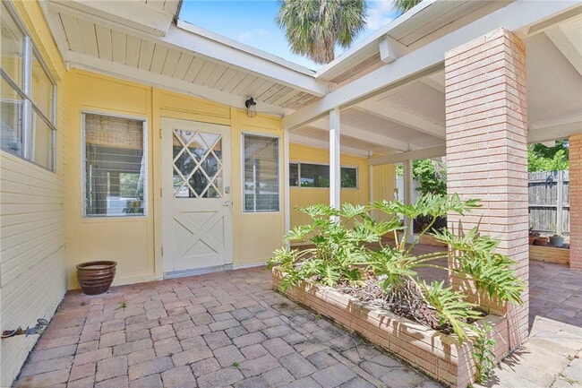 Building Photo - 7 Sunset Ln