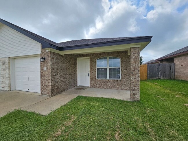 Building Photo - 2604 Seabiscuit Dr