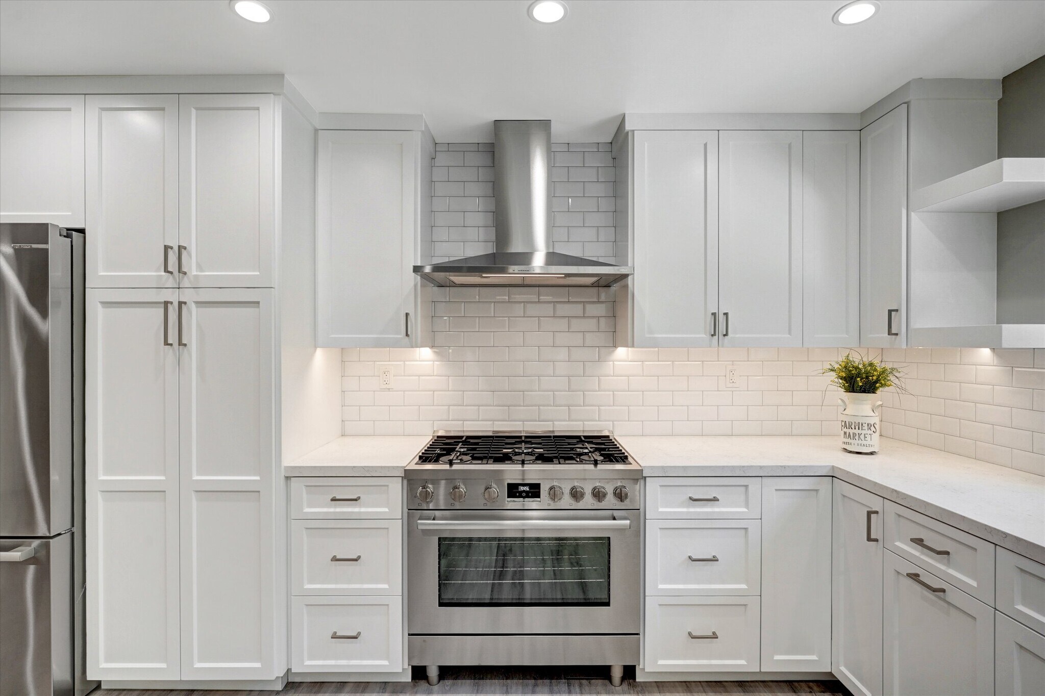 Building Photo - 5346 Tyrone Ave