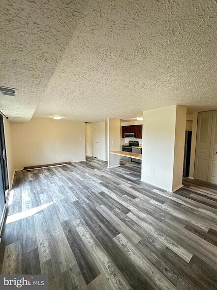 Building Photo - 550G Heather Ridge Dr