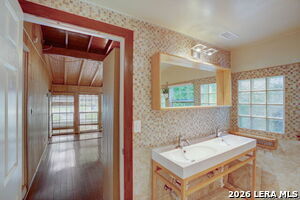 Building Photo - 439 Devonshire Dr