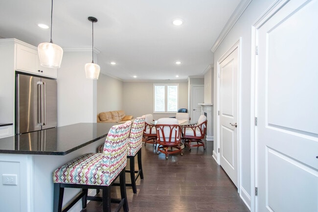 Building Photo - 3 Arlington Rd