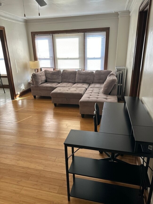 Building Photo - 5480 S Cornell Ave